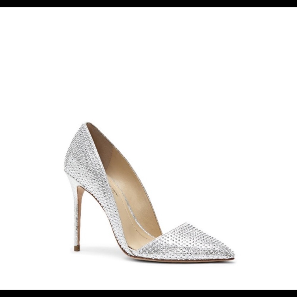Beautiful Imagine Silver Pumps